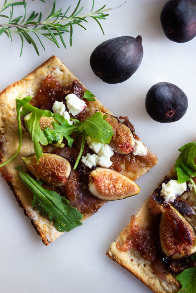 Fig, Caramelized Onion + Goat Cheese Flatbread {Grain free + Keto}